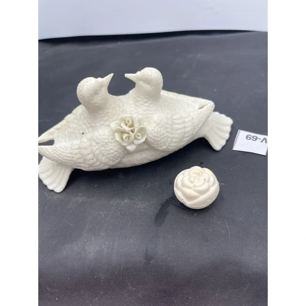 VNTG Porcelain Bisque Love Birds Trinket Box